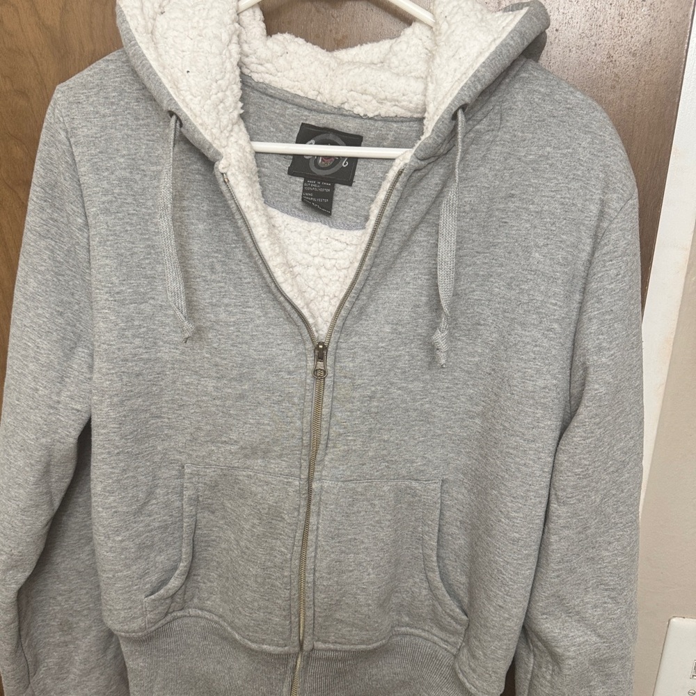 Gray Sherpa-Lined Hoodie brand new tags says 2X but really mens size Med.